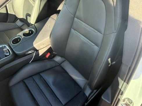 Used 2020 Porsche Panamera AWD/4WD image 10