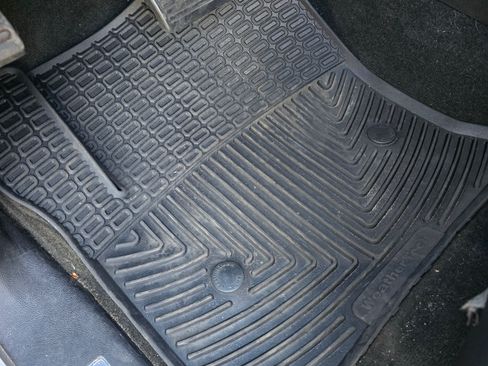 Used 2018 GMC Yukon XL SLT w/ Open Road Package image 19