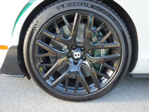 Used 2015 Bentley Continental GT3-R AWD/4WD image 16