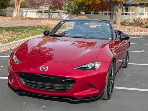 Used 2022 MAZDA MX-5 Miata Club w/ Brembo/BBS Recaro Package image 1