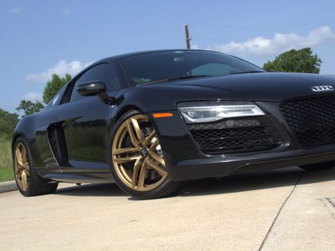 Used 2014 Audi R8 V10 AWD/4WD image 1