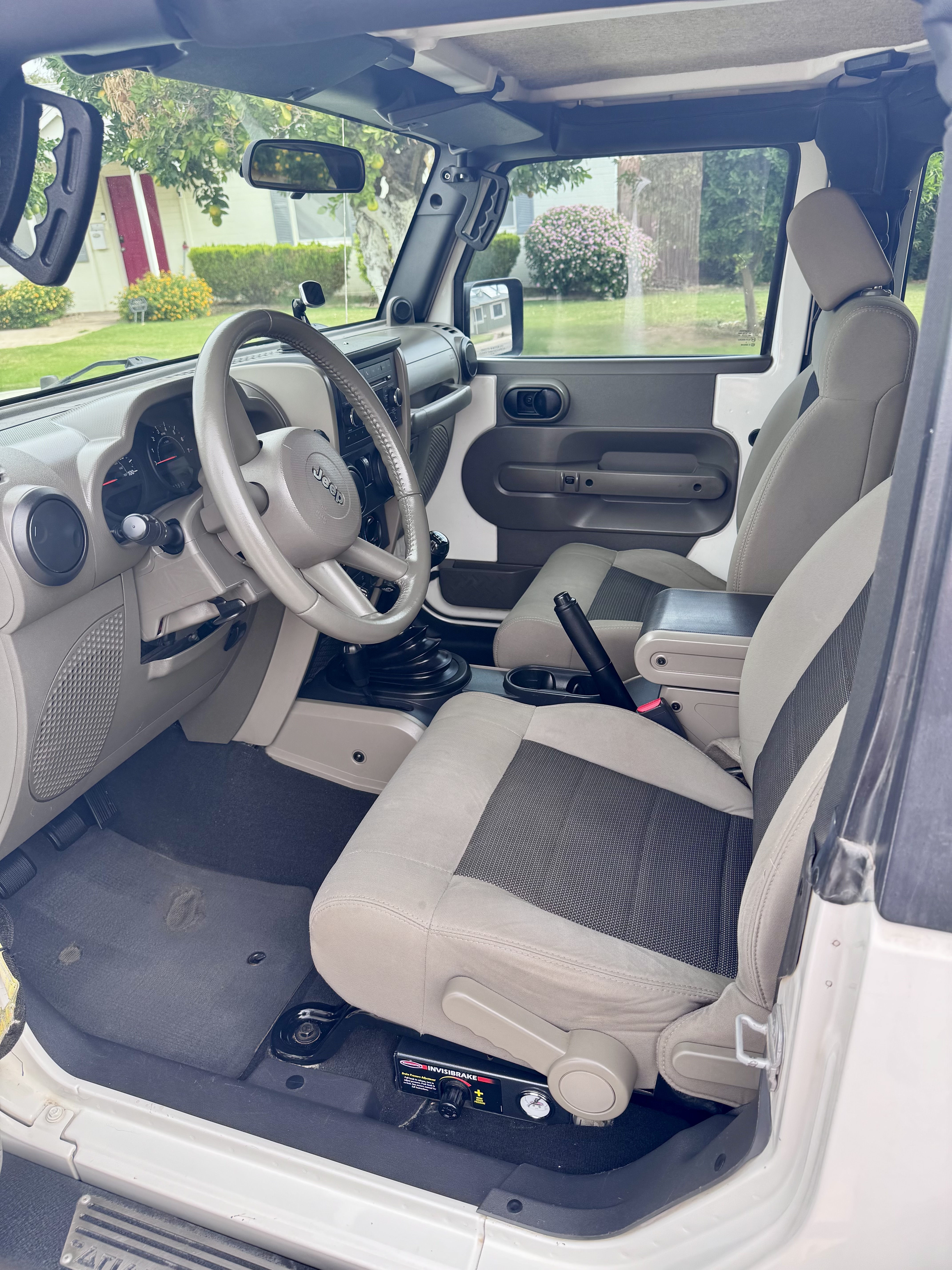 Used 2009 Jeep Wrangler X AWD/4WD image 15