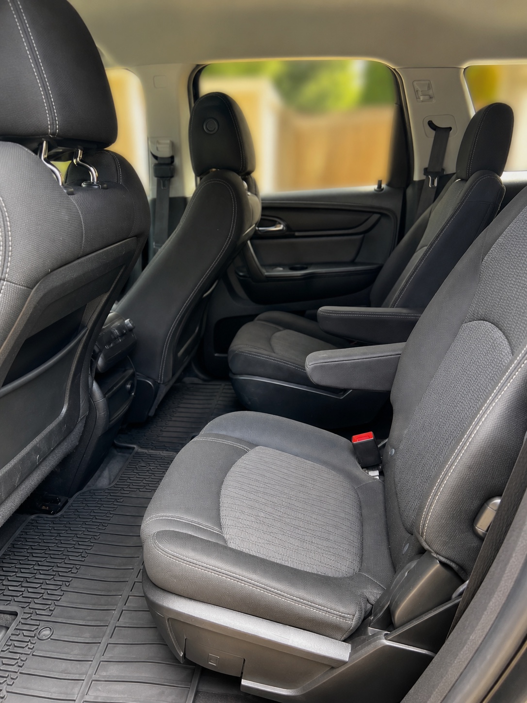 Used 2013 Chevrolet Traverse LT FWD image 12