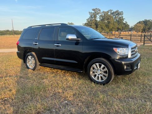 Used 2012 Toyota Sequoia Limited RWD image 1