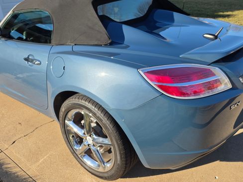 Used 2007 Saturn Sky w/ Premium Trim Pkg image 5