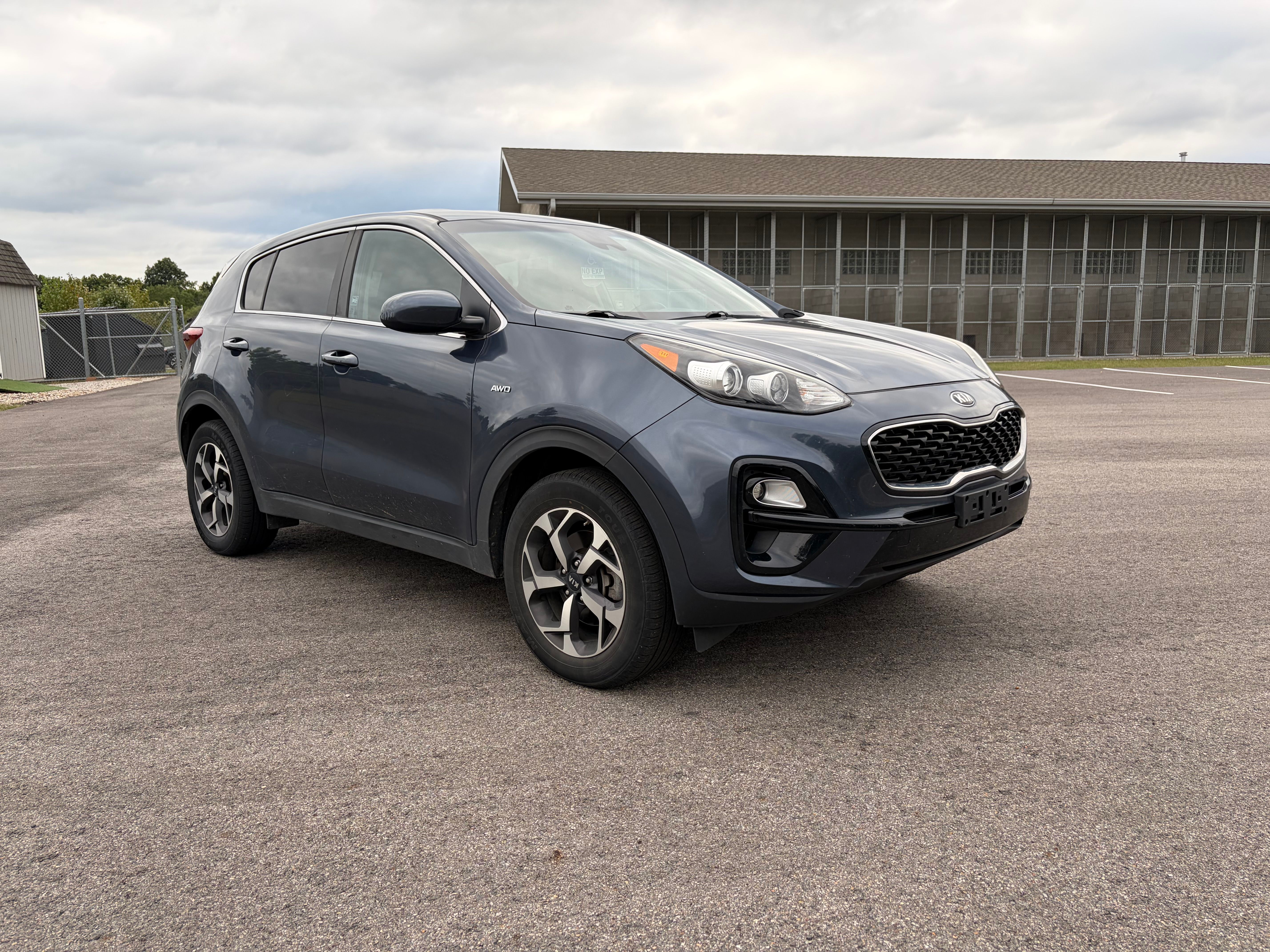 Used 2020 Kia Sportage LX AWD/4WD image 10