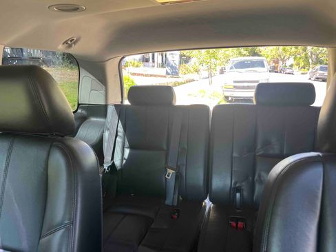 Used 2013 Chevrolet Tahoe LT w/ Suspension Package, Off-Road AWD/4WD image 22