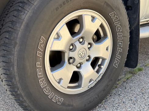 Used 2009 Toyota Tacoma 4x4 Double Cab image 17