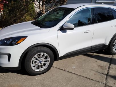 Used 2021 Ford Escape SE w/ Cold Weather Package