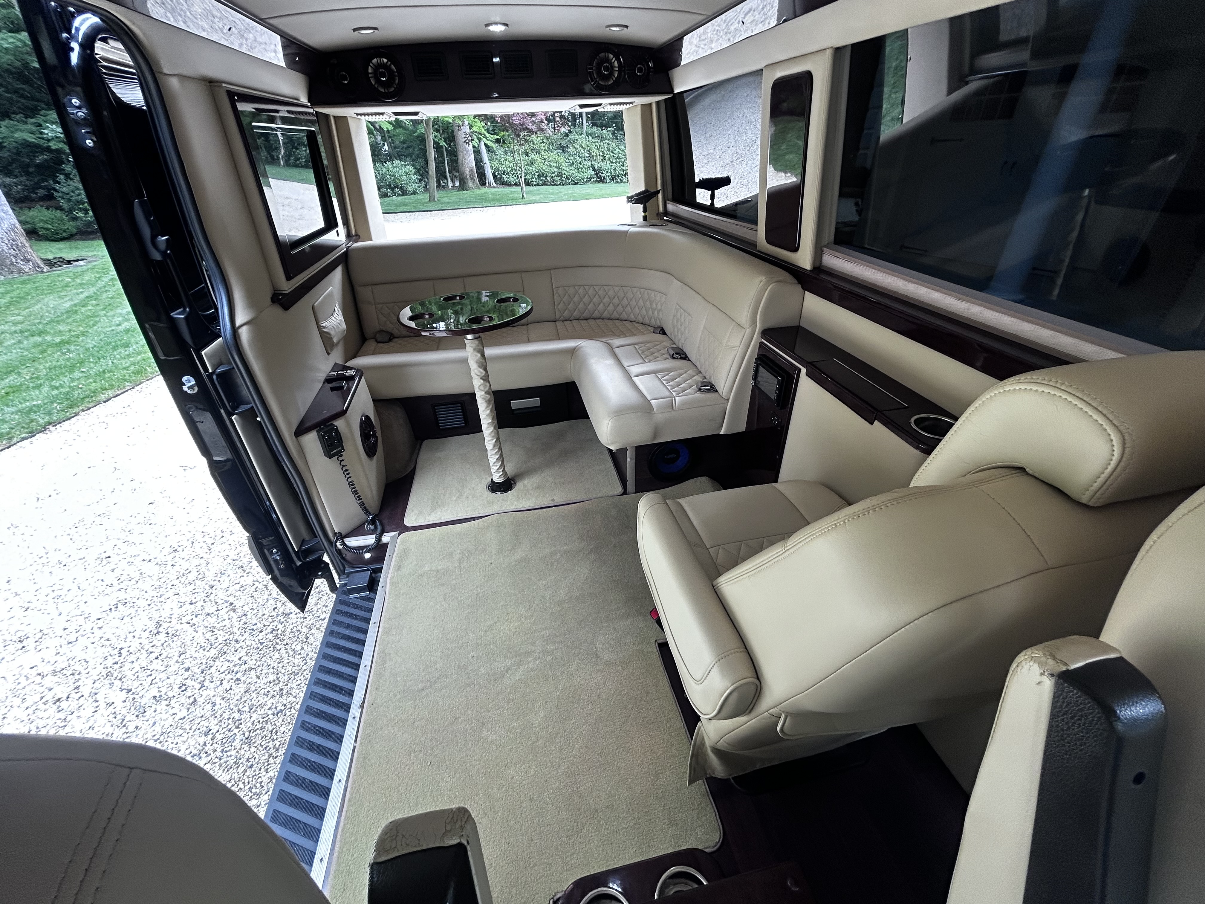 Used 2015 Mercedes-Benz Sprinter 2500 image 13