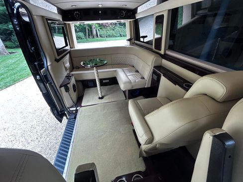 Used 2015 Mercedes-Benz Sprinter 2500 image 13