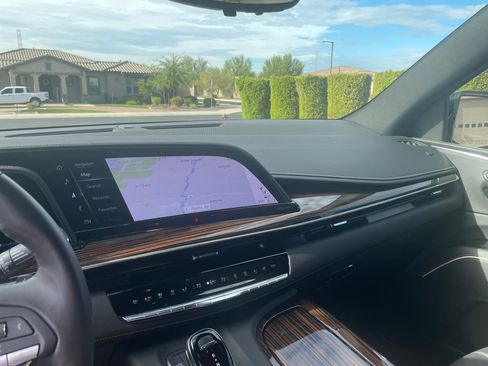 Used 2023 Cadillac Escalade ESV Premium Luxury w/ LPO, Radiant Package AWD/4WD image 23