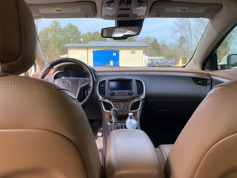 Used 2014 Buick LaCrosse Leather w/ Driver Confidence Package image 8