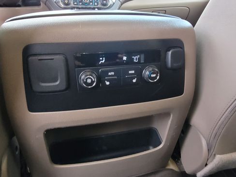 Used 2017 Chevrolet Suburban LT w/ LT Signature Package image 19