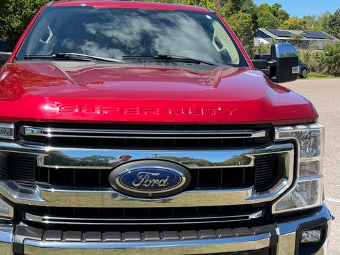 Used 2020 Ford F250 XLT w/ XLT Premium Package image 6