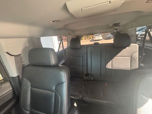 Used 2015 GMC Yukon XL SLT w/ Open Road Package image 8