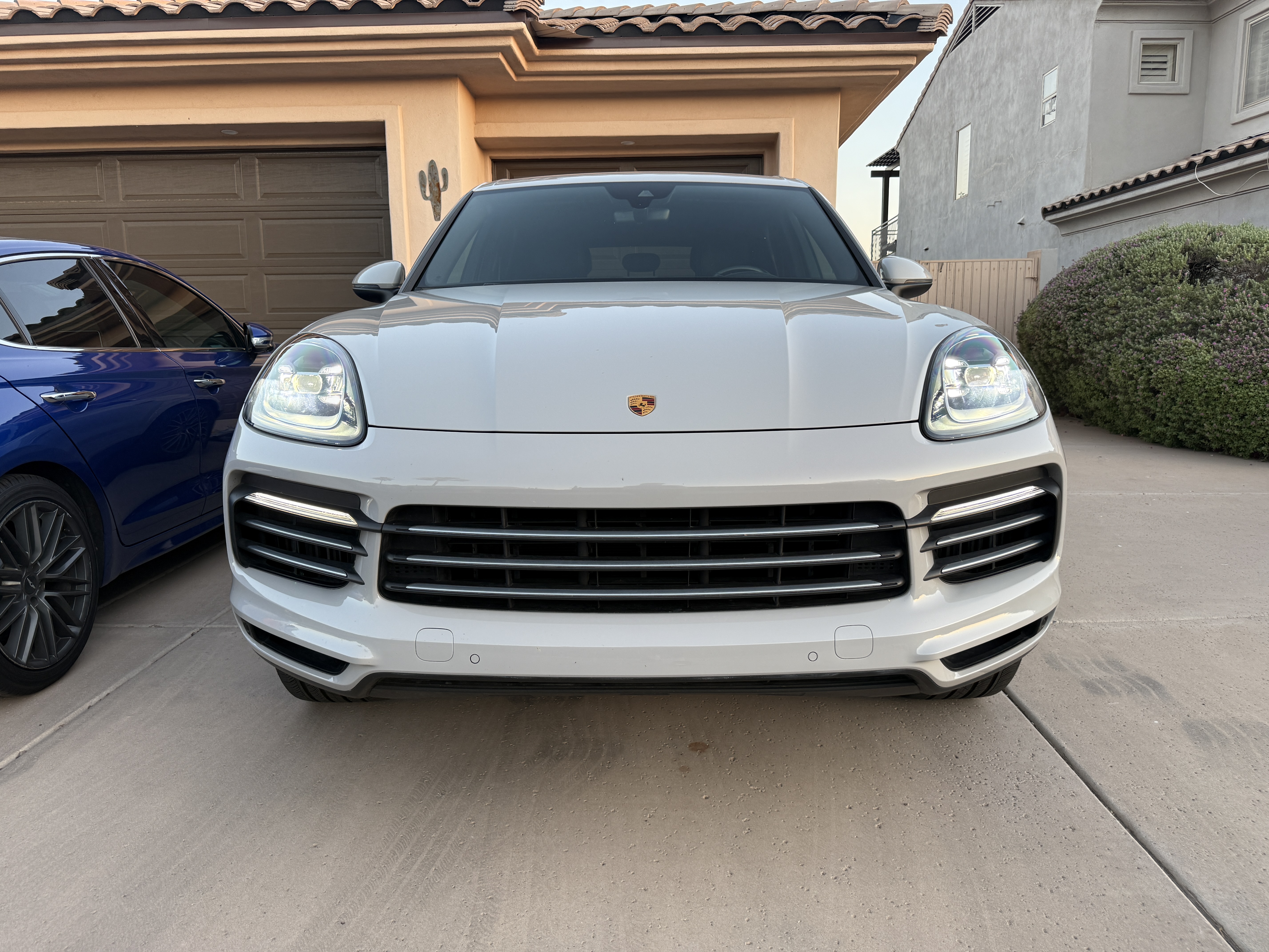 Used 2022 Porsche Cayenne Platinum Edition AWD/4WD image 11