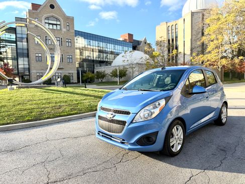 Used 2015 Chevrolet Spark LT FWD image 4