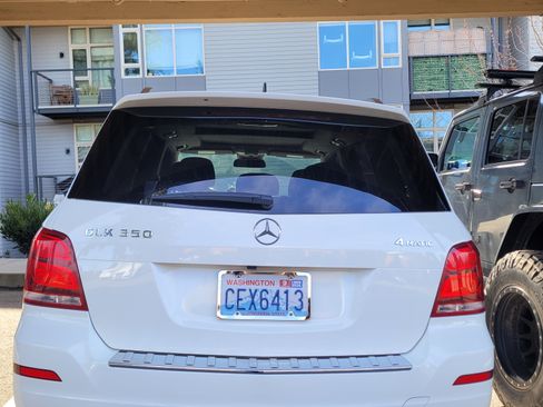 Used 2013 Mercedes-Benz GLK 350 4MATIC image 9