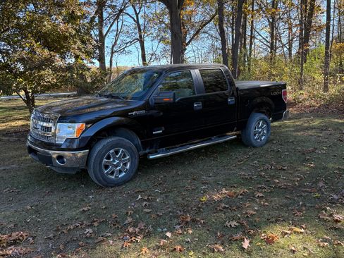Used 2013 Ford F150 4x4 SuperCrew image 1