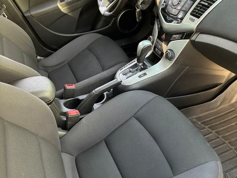 Used 2014 Chevrolet Cruze LT w/ All-Star Edition image 8