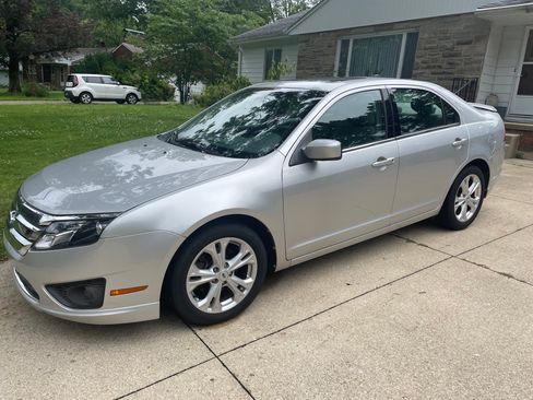 Used 2012 Ford Fusion SE FWD image 1