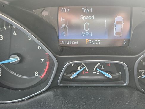 Used 2015 Ford Focus SE w/ Equipment Group 201A image 16