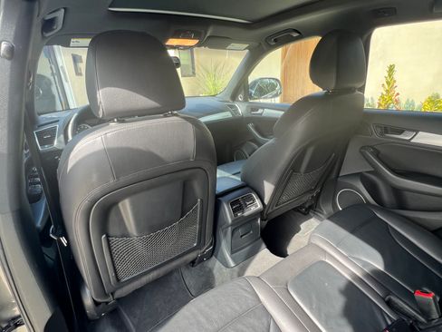 Used 2017 Audi Q5 2.0T Premium Plus w/ Technology Package image 16