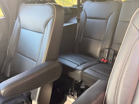 Used 2021 GMC Yukon SLT image 13