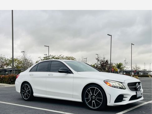 Used 2020 Mercedes-Benz C 300 Sedan image 4