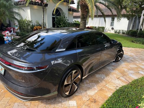 Used 2023 Lucid Air Pure image 4