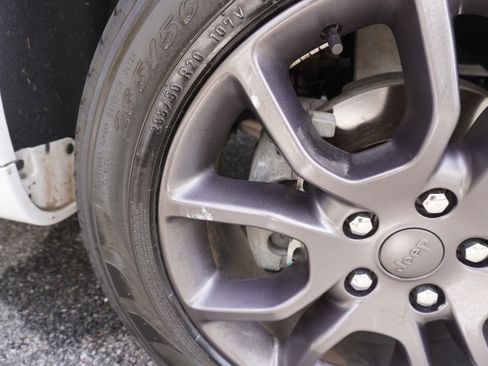 Used 2020 Jeep Grand Cherokee High Altitude image 20