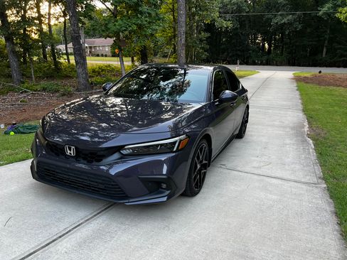 Used 2022 Honda Civic Sport Touring image 4