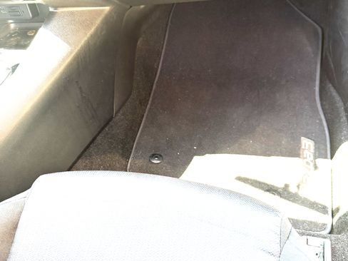 Used 2015 MAZDA MAZDA3 i Sport image 16