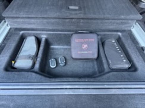 Used 2023 Rivian R1S Adventure image 11