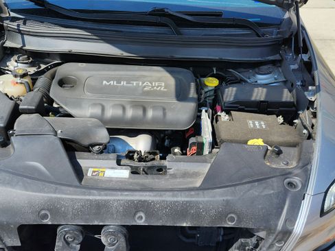 Used 2015 Jeep Cherokee Latitude image 5