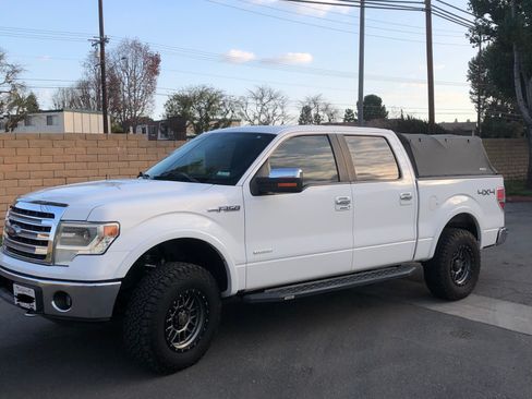 Used 2013 Ford F150 Lariat w/ Luxury Equipment Group image 2