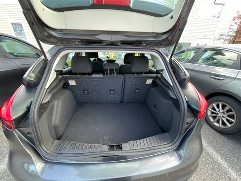 Used 2015 Ford Focus SE image 14