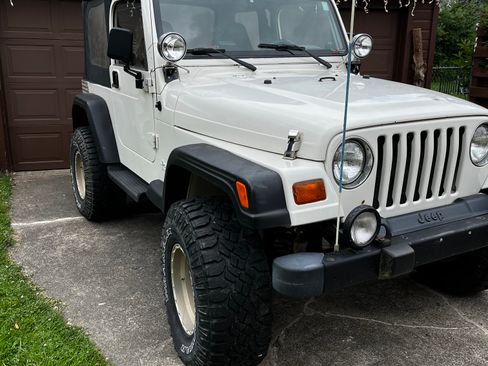 Used 1999 Jeep Wrangler Sport AWD/4WD image 13