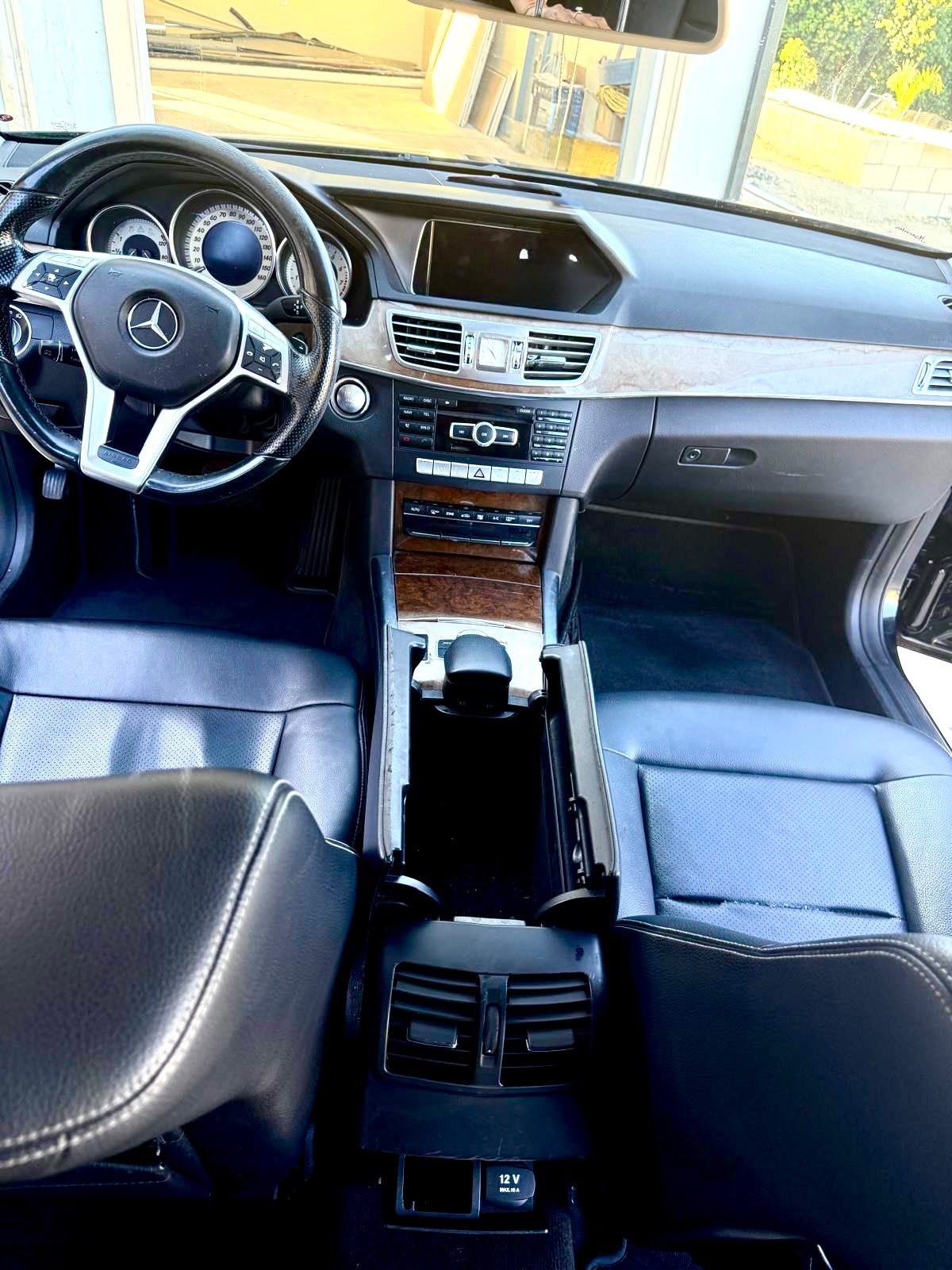 Used 2014 Mercedes-Benz E 350 Sedan image 4