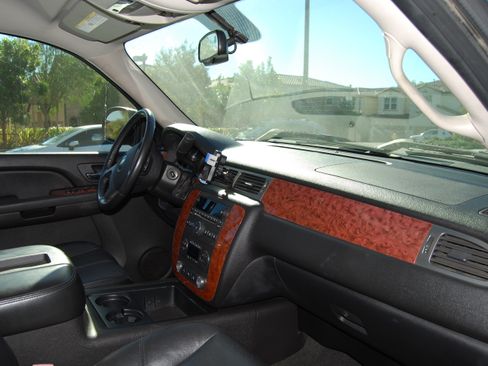 Used 2007 Chevrolet Silverado 1500 LTZ w/ Safety Package image 8