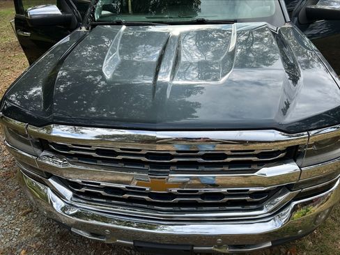Used 2017 Chevrolet Silverado 1500 LTZ w/ Sport Package image 2