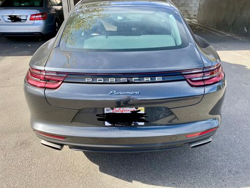 Used 2019 Porsche Panamera image 2