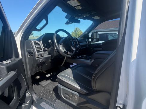 Used 2019 Ford F350 Platinum w/ Platinum Ultimate Package AWD/4WD image 12
