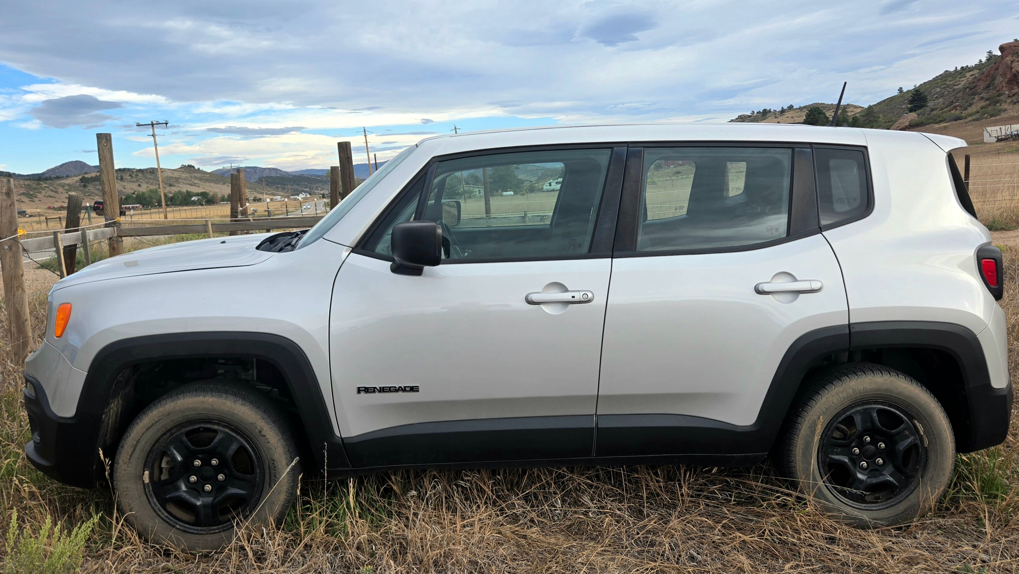 Used 2017 Jeep Renegade Sport w/ Power & Air Group AWD/4WD image 13