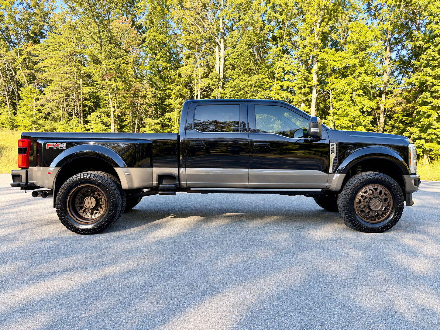 Used 2026 Ford F450 King Ranch w/ FX4 Off-Road Package AWD/4WD image 2