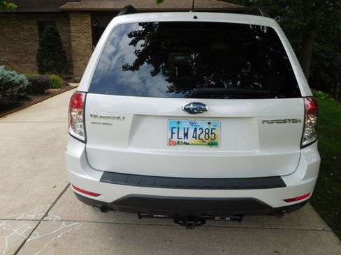 Used 2012 Subaru Forester 2.5X Premium AWD/4WD image 5