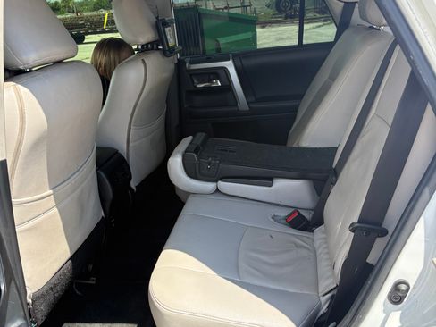 Used 2018 Toyota 4Runner SR5 RWD image 12