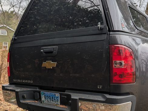 Used 2011 Chevrolet Silverado 3500 LT w/ Interior Plus Package image 5