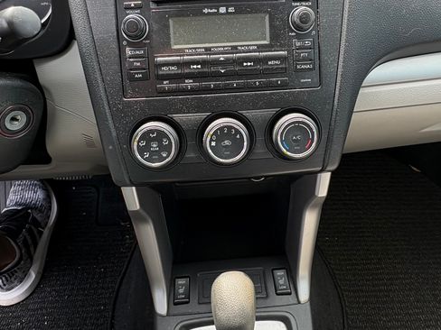 Used 2015 Subaru Forester 2.5i Premium w/ All-Weather Package AWD/4WD image 11